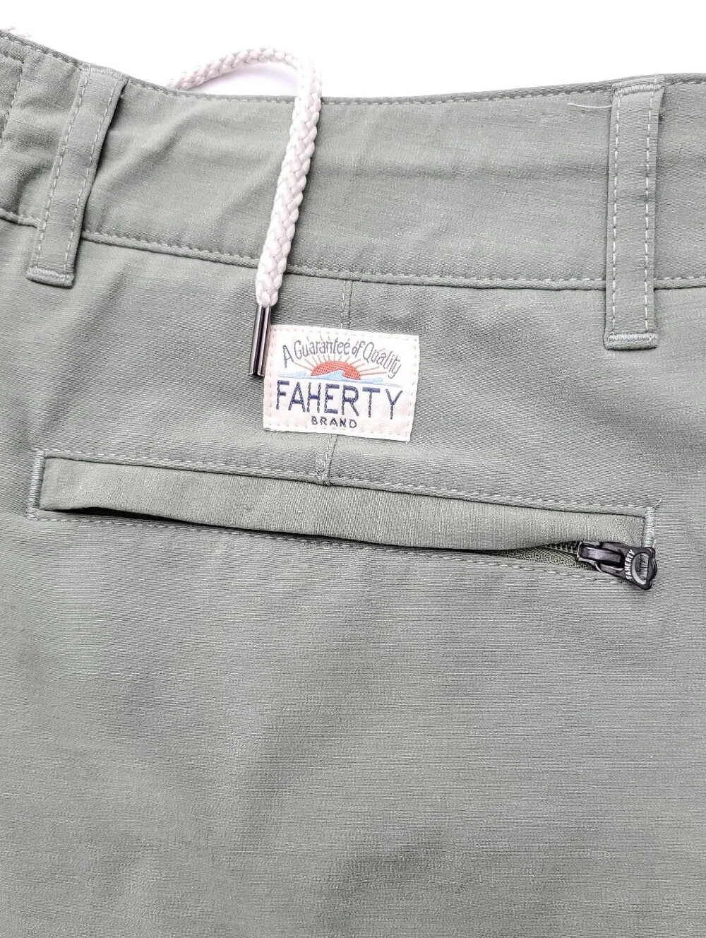 Faherty All Day Shorts Performance 9” Sage/Green Chino Belt Loop Preppy Size 30